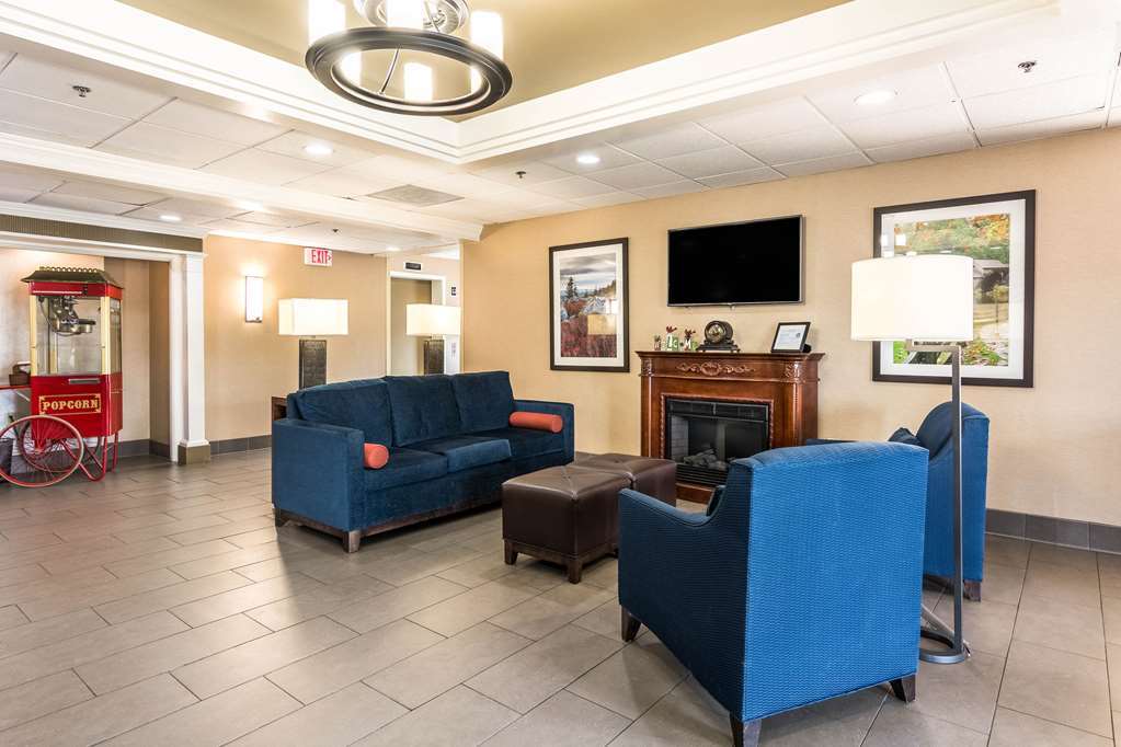 Comfort Inn & Suites Staunton Interiør billede